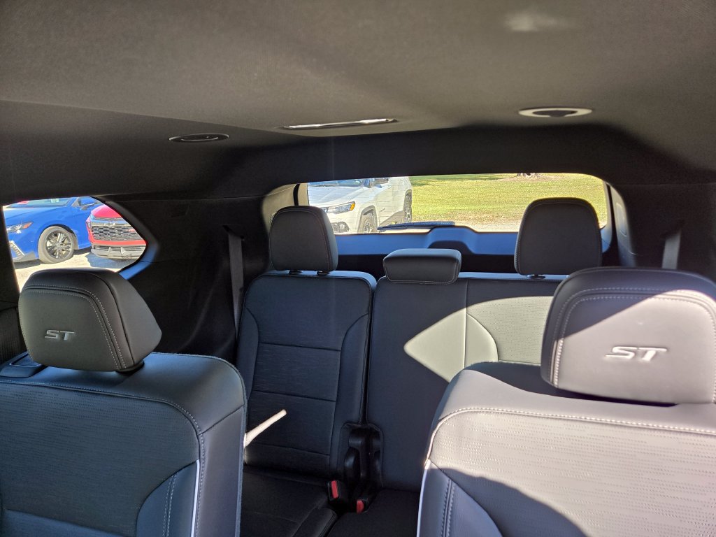 Used 2026 Buick Enclave Sport Touring FWD image 12