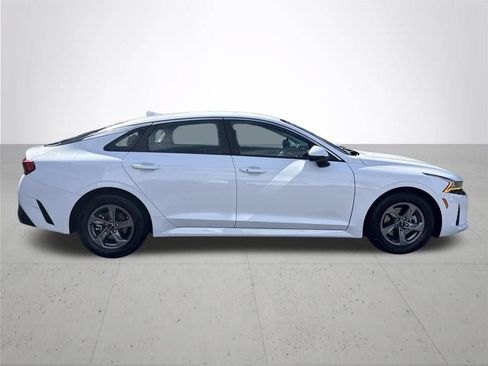 Used 2023 Kia K5 LXS FWD image 5