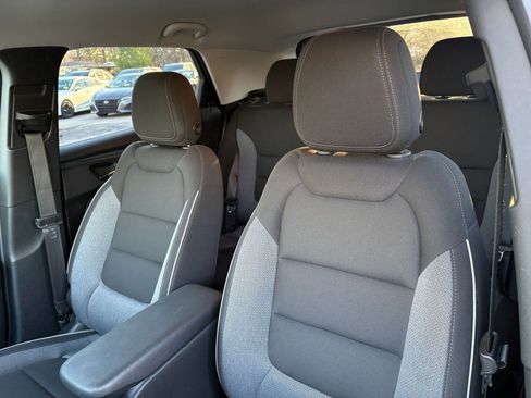 Used 2025 Chevrolet TrailBlazer LT image 34