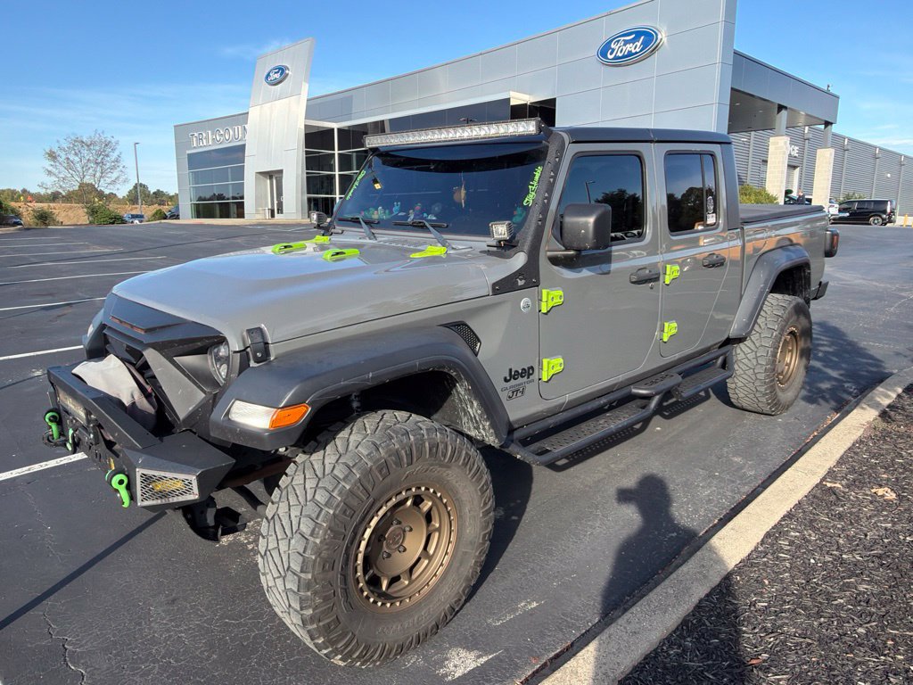 Used 2020 Jeep Gladiator Sport w/ Quick Order Package 24S AWD/4WD image 2