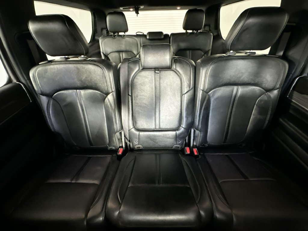 Used 2024 Jeep Wagoneer Series II w/ Flexible Seating Group AWD/4WD image 13