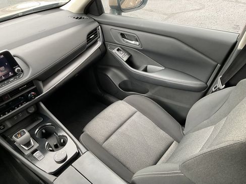 Used 2025 Nissan Rogue SV AWD/4WD image 17