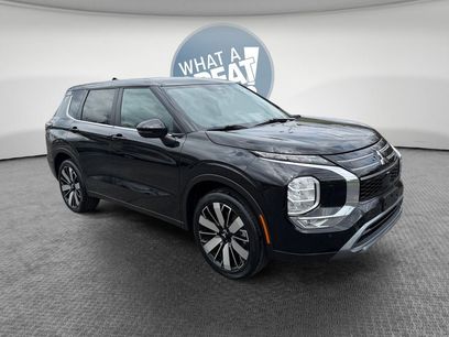 Used 2025 Mitsubishi Outlander SE