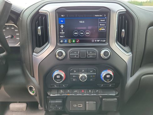 Used 2020 GMC Sierra 1500 Elevation w/ Elevation Value Package image 8