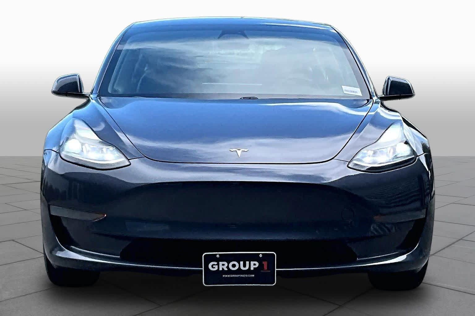 Used 2021 Tesla Model 3 Standard Range Plus RWD image 3