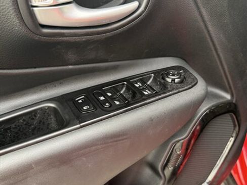 Used 2023 Jeep Renegade Altitude w/ Convenience Group I image 35