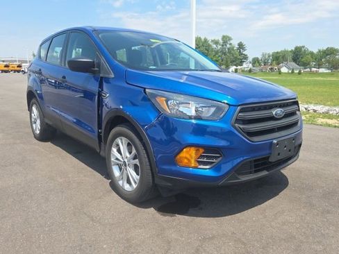 Used 2019 Ford Escape S FWD image 1