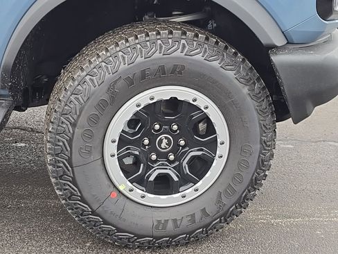 New 2025 Ford Bronco Outer Banks w/ Sasquatch Package image 53