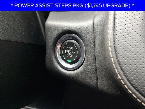 Used 2023 Chevrolet Tahoe Premier w/ Advanced Technology Package image 27