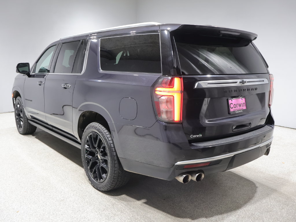 Used 2023 Chevrolet Suburban High Country w/ Advanced Technology Package AWD/4WD image 5