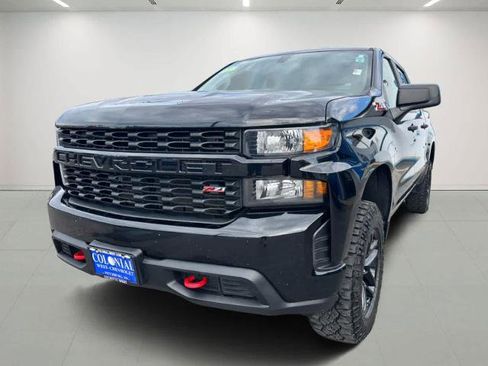 Used 2019 Chevrolet Silverado 1500 Custom Trail Boss w/ Custom Convenience Package image 2
