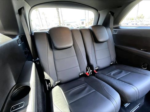 Used 2023 Mercedes-Benz GLS 450 4MATIC image 28