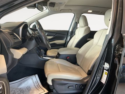Used 2023 Subaru Ascent Limited w/ Technology Package image 9