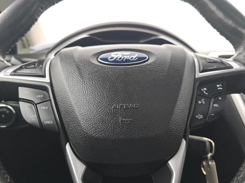 Used 2015 Ford Fusion SE image 29