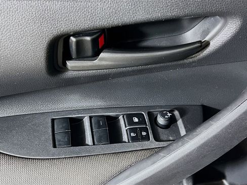 Certified 2024 Toyota Corolla LE w/ LE Convenience Package FWD image 17