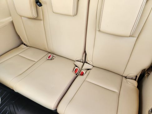 Used 2018 Toyota Highlander XLE image 41