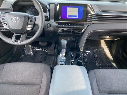 Certified 2025 Toyota Camry LE FWD image 11