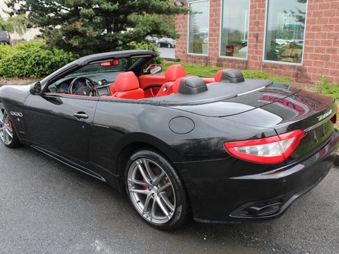 Used 2012 Maserati GranTurismo Sport RWD image 9