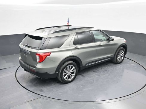 Used 2020 Ford Explorer XLT w/ Equipment Group 202A image 33