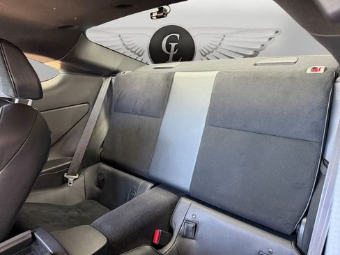 Used 2025 Toyota GR86 Premium w/ Performance Package RWD image 13