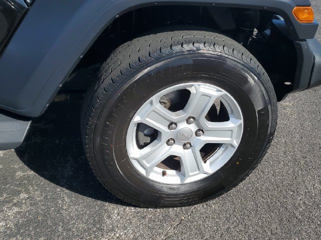Used 2019 Jeep Wrangler Unlimited Sport S AWD/4WD image 6