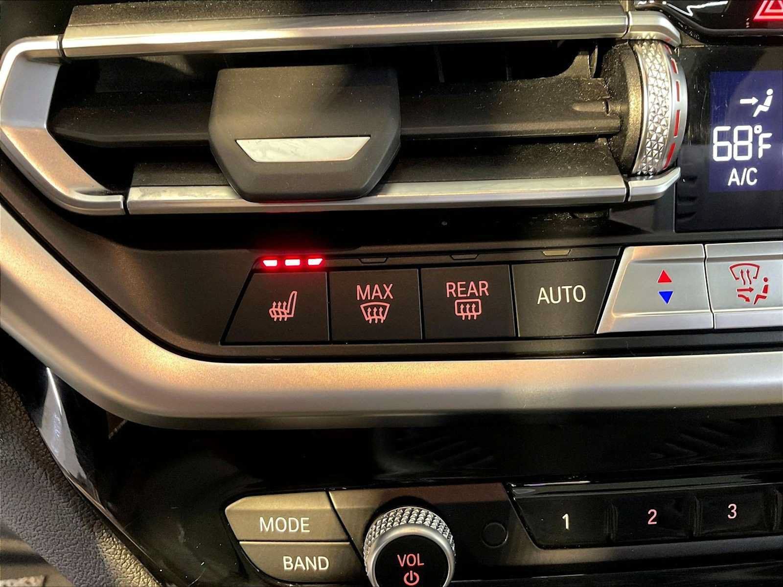 Used 2023 BMW X3 xDrive30i w/ Premium Package AWD/4WD image 39