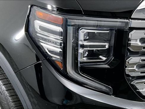 Used 2023 GMC Sierra 1500 Denali RWD image 30