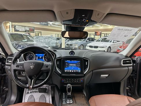 Used 2018 Maserati Ghibli image 37