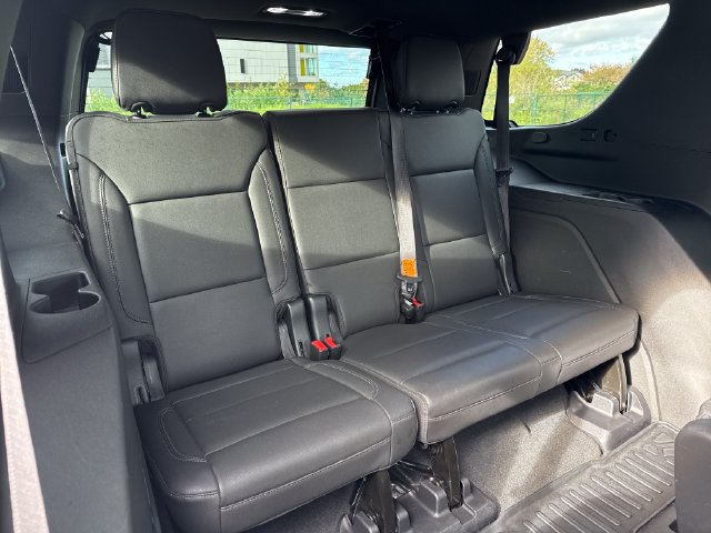 Used 2022 Chevrolet Tahoe Z71 w/ Luxury Package AWD/4WD image 14