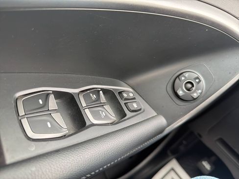 Used 2017 Hyundai Santa Fe Sport AWD/4WD image 11