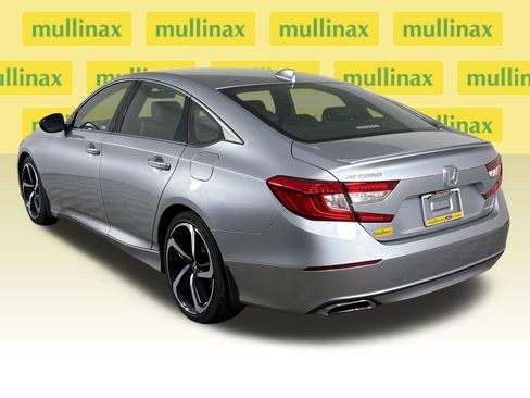 Used 2018 Honda Accord Sport image 8