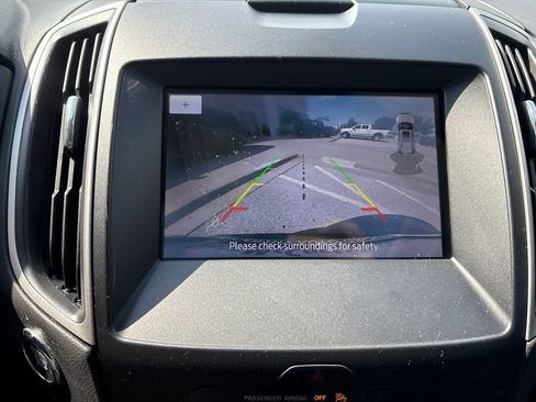 Used 2019 Ford Edge SEL w/ Equipment Group 201A AWD/4WD image 42
