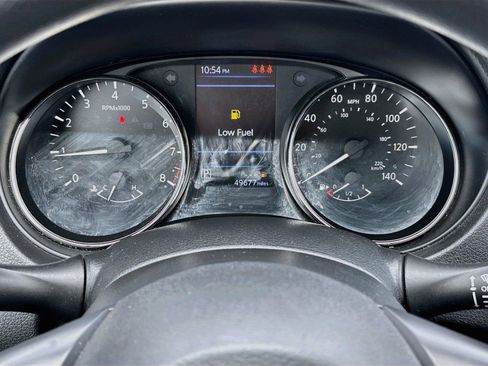 Used 2021 Nissan Rogue Sport S FWD image 12