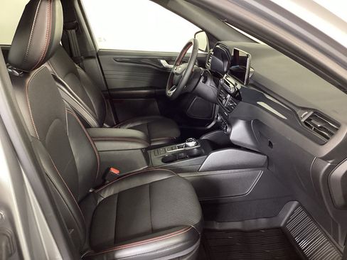 Certified 2023 Ford Escape ST-Line AWD/4WD image 9