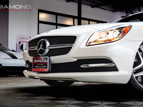 Used 2012 Mercedes-Benz SLK 350 image 3