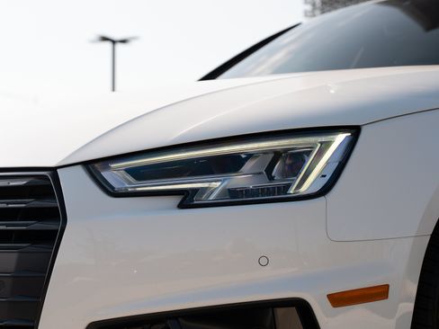 Used 2019 Audi A4 2.0T Prestige AWD/4WD image 34