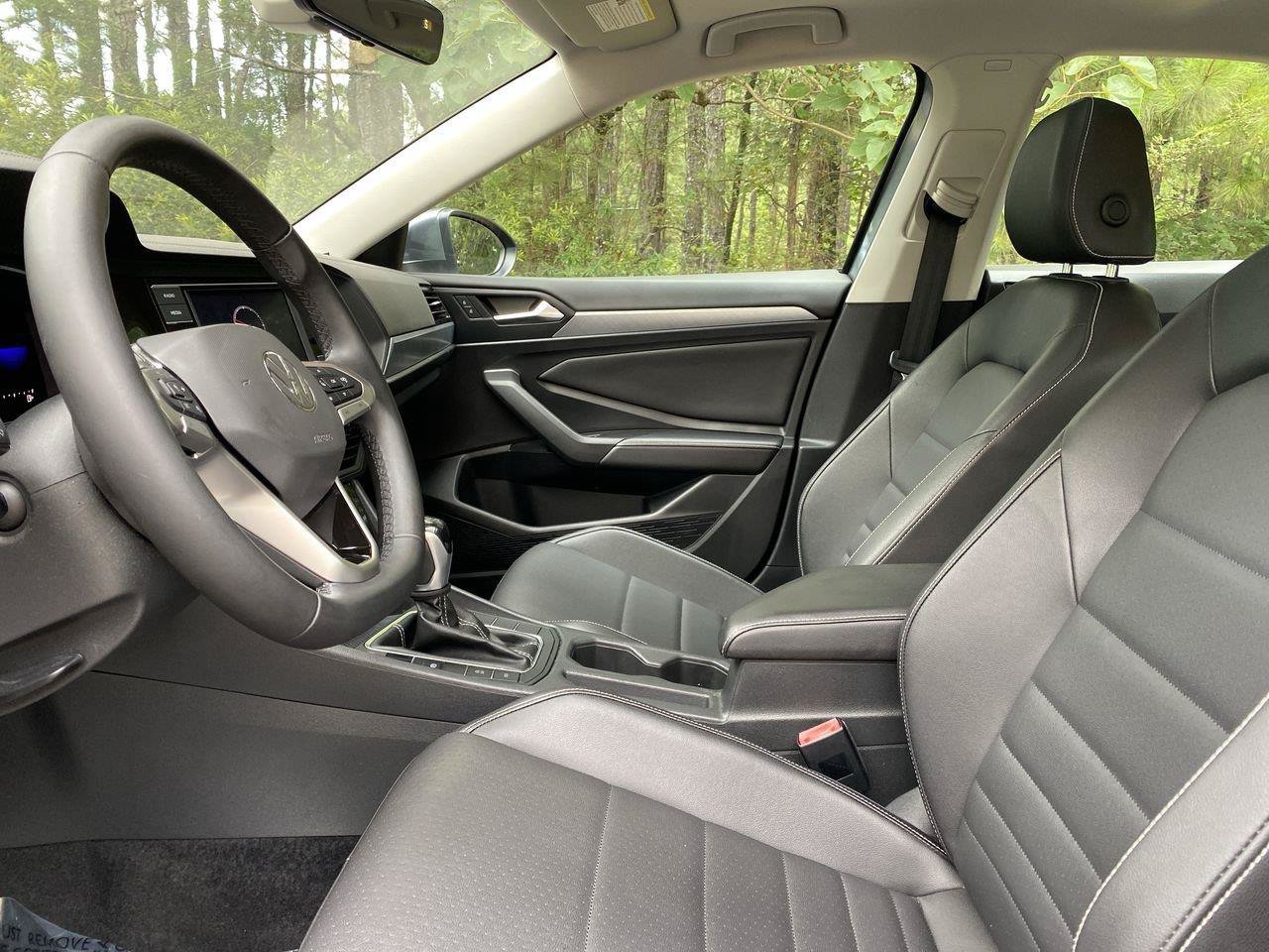 Used 2022 Volkswagen Jetta SE FWD image 7