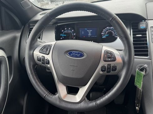 Used 2018 Ford Taurus SEL image 14