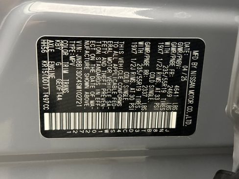 Used 2025 Nissan Rogue Platinum w/ Platinum Premium Package FWD image 26