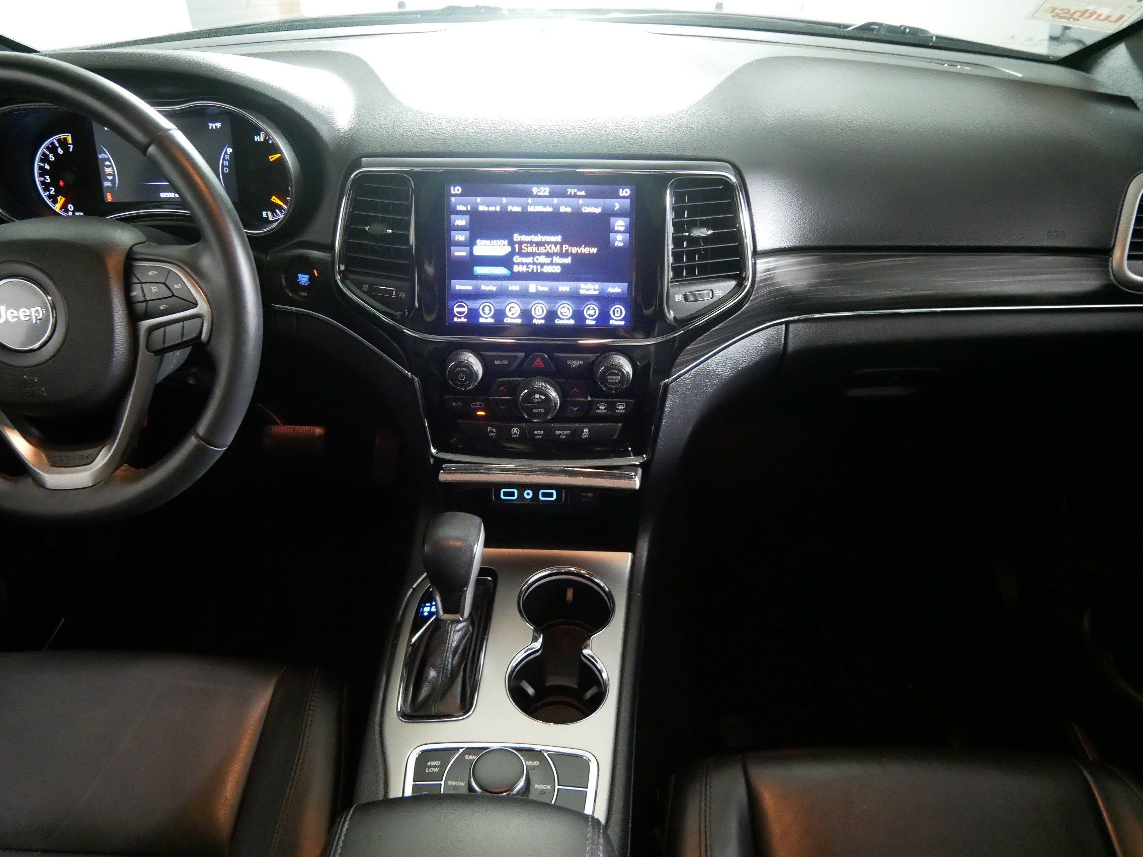 Used 2019 Jeep Grand Cherokee Limited w/ Trailer Tow Group IV AWD/4WD image 10