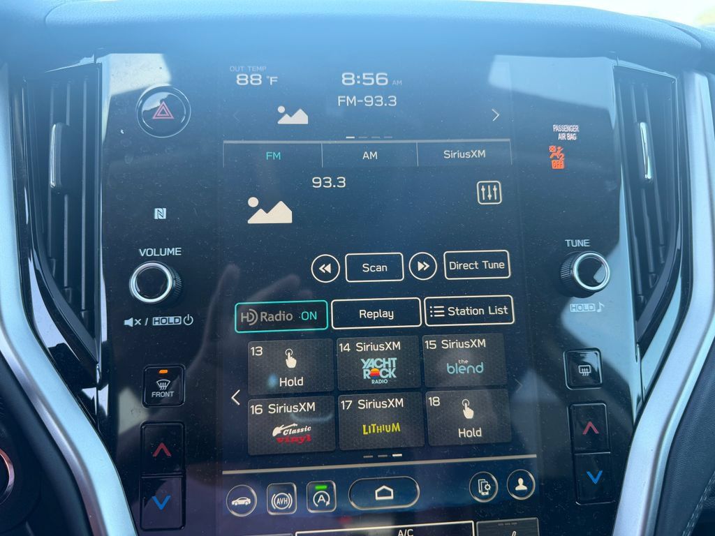 Used 2025 Subaru Outback Premium AWD/4WD image 10