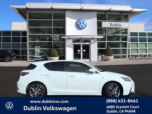 Used 2016 Lexus CT 200h image 3