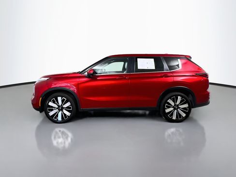 Used 2025 Mitsubishi Outlander SE FWD image 9