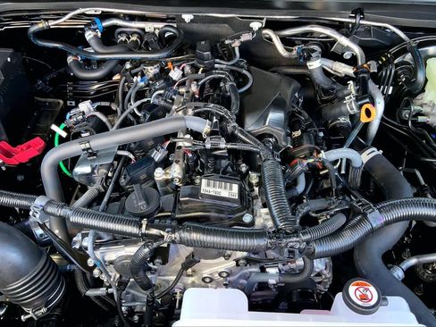 New 2026 Toyota Tacoma SR5 AWD/4WD image 17