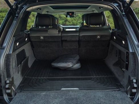 Used 2022 Land Rover Range Rover Long Wheelbase First Edition image 39