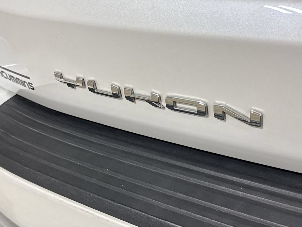 Used 2023 GMC Yukon SLT w/ SLT Premium Package AWD/4WD image 28