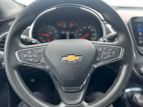 Used 2023 Chevrolet Malibu LT image 15