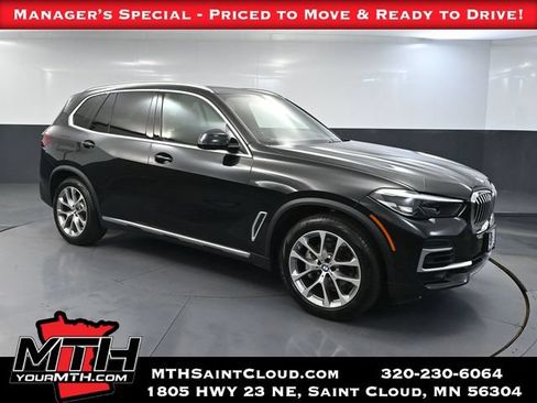 Used 2022 BMW X5 xDrive40i AWD/4WD image 1