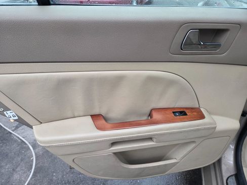 Used 2006 Cadillac STS w/ Preferred Equipment Group image 10