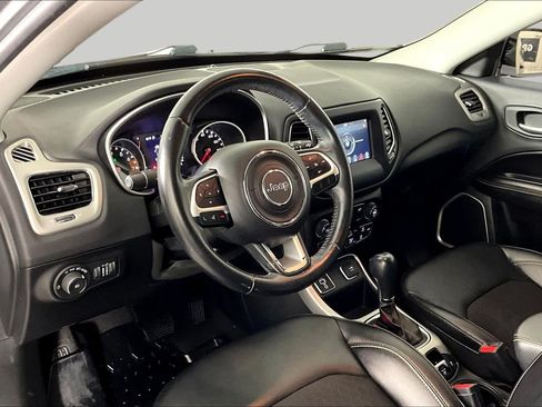 Used 2021 Jeep Compass Latitude FWD image 16